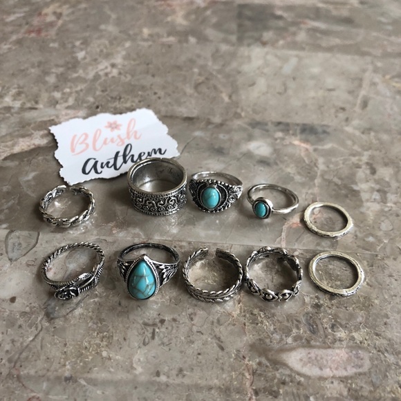 3/$25⚡️boho stackable ring set - Picture 3 of 10